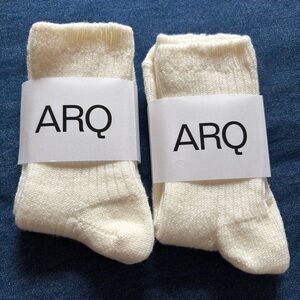 2 pairs of new ARQ Hesper wool blend socks in Natural S/M